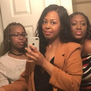 Meet your Posher, Nadia